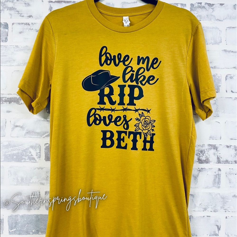 Rip Loves Beth Tee 💛